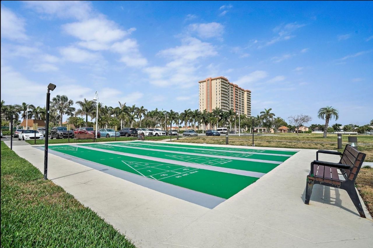 5200 Brittany Drive S, Unit 407, Saint Petersburg, FL 33715 Photo