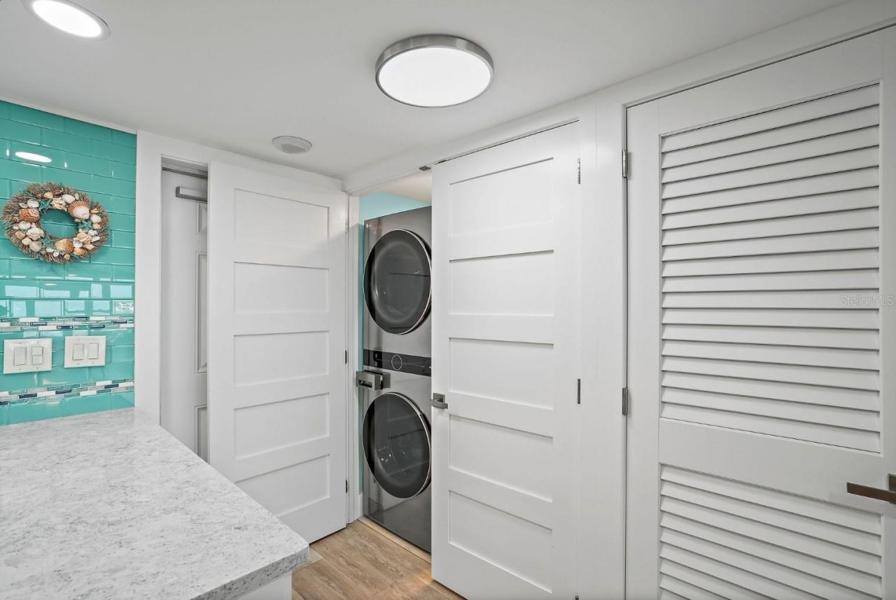 5200 Brittany Drive S, Unit 407, Saint Petersburg, FL 33715 Photo