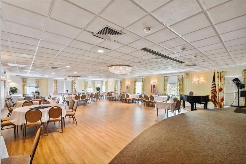 5200 Brittany Drive S, Unit 407, Saint Petersburg, FL 33715 Photo