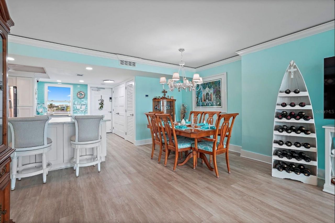 5200 Brittany Drive S, Unit 407, Saint Petersburg, FL 33715 Photo