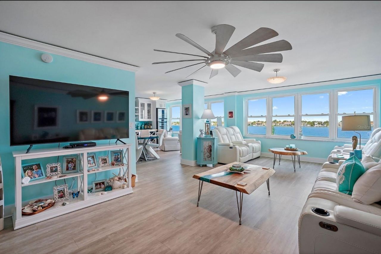 5200 Brittany Drive S, Unit 407, Saint Petersburg, FL 33715 Photo