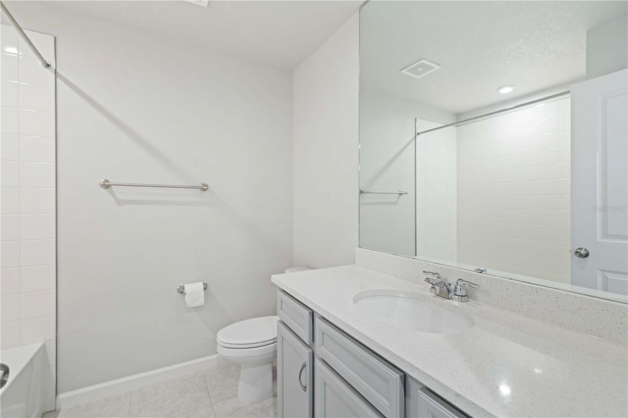 5658 Silverbridge Trail, Bradenton, FL 34211 Photo