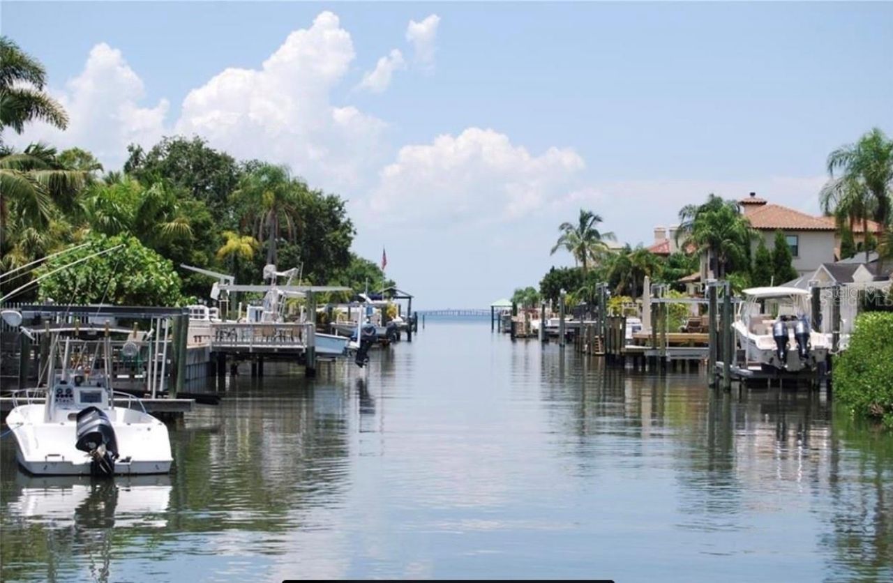 4923 W San Rafael Street, Tampa, FL 33629 Photo