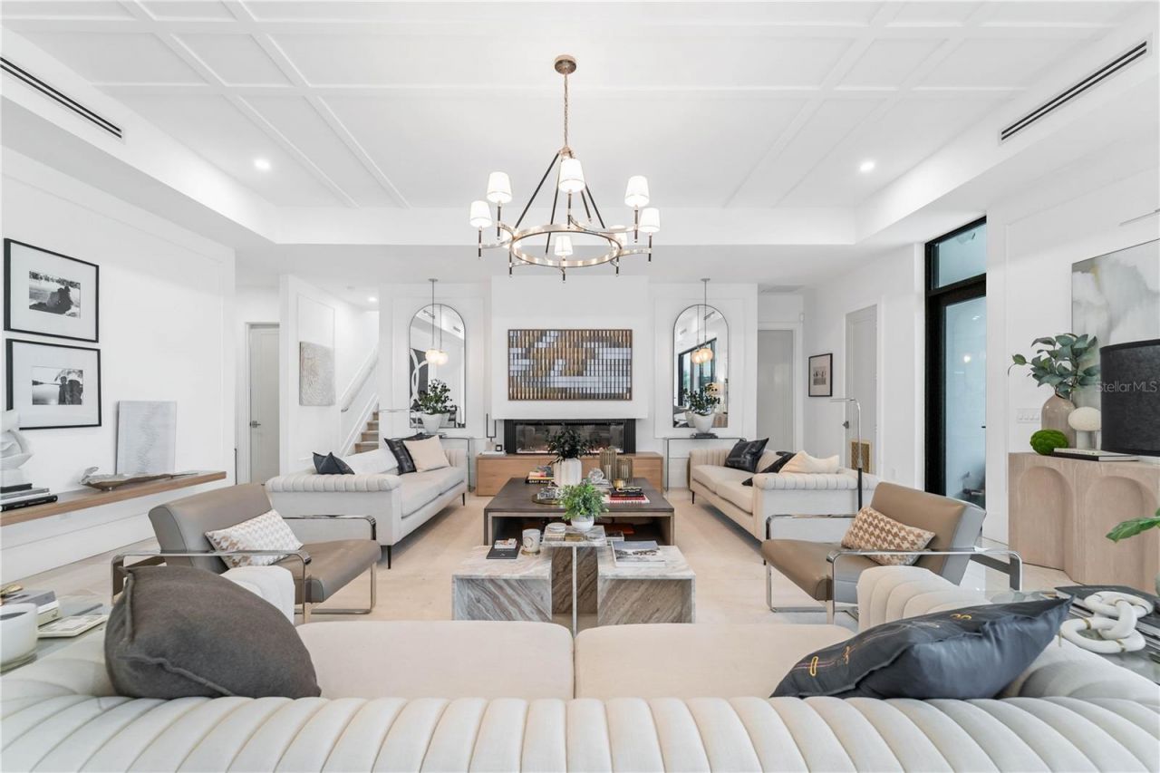 4923 W San Rafael Street, Tampa, FL 33629 Photo