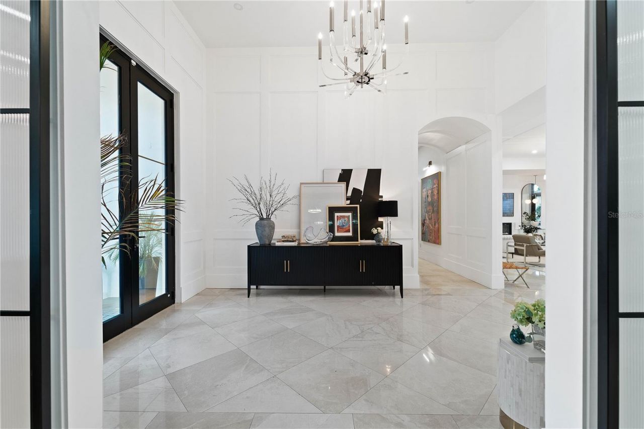 4923 W San Rafael Street, Tampa, FL 33629 Photo