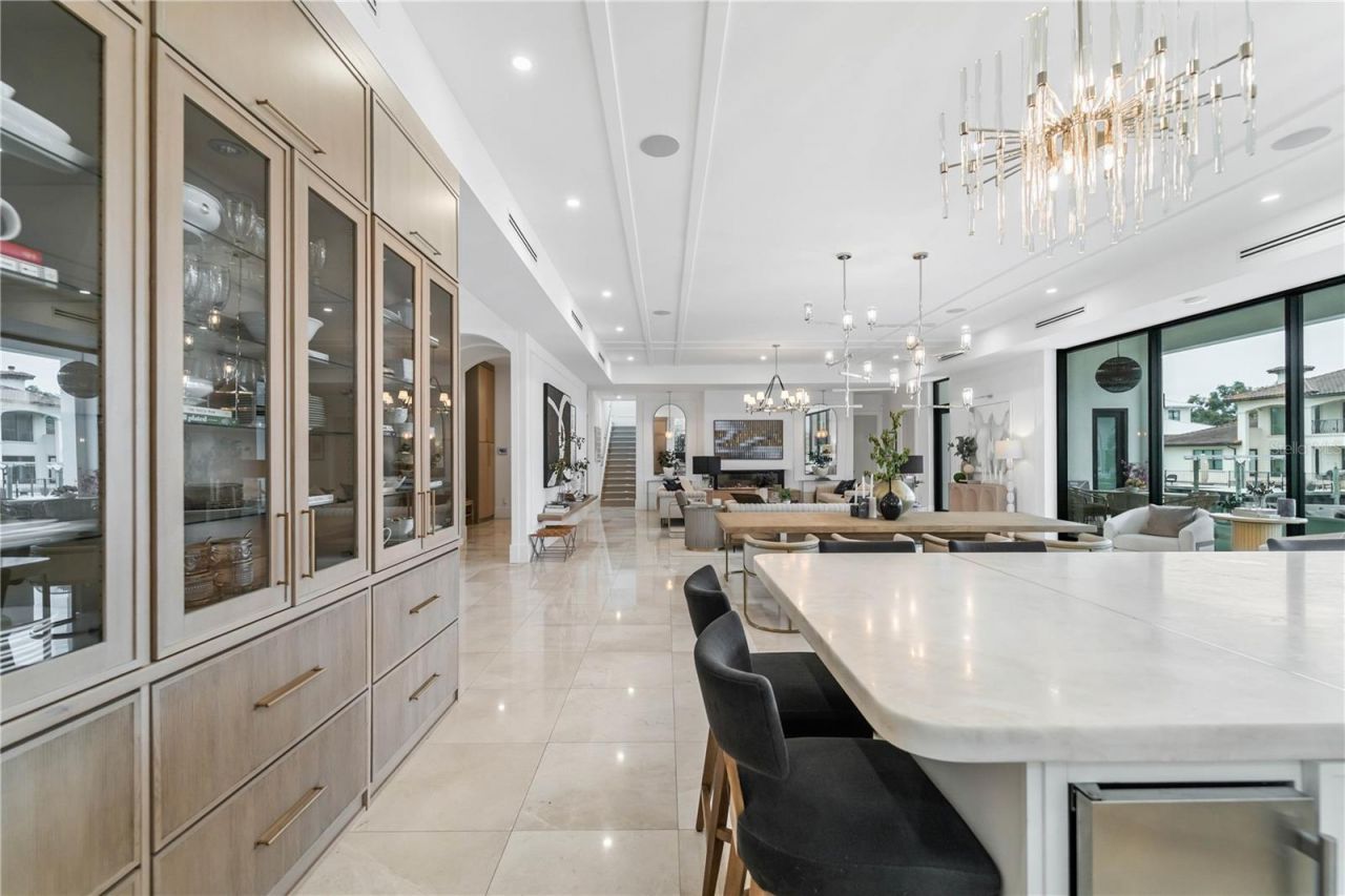 4923 W San Rafael Street, Tampa, FL 33629 Photo