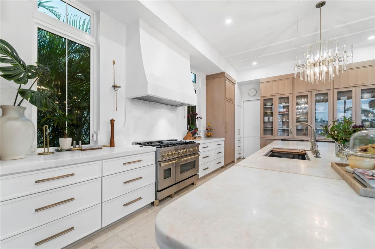 4923 W San Rafael Street, Tampa, FL 33629 Photo