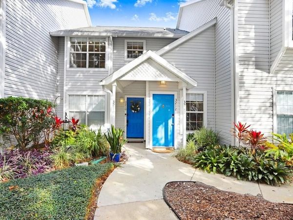 3212 VALLEY OAKS DRIVE, Unit 3212, TAMPA, FL 33618