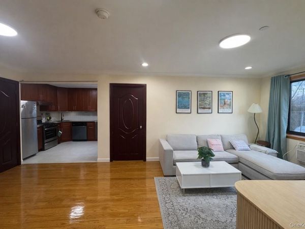 7548 Parsons Boulevard, Unit 2A, Fresh Meadows, NY 11366