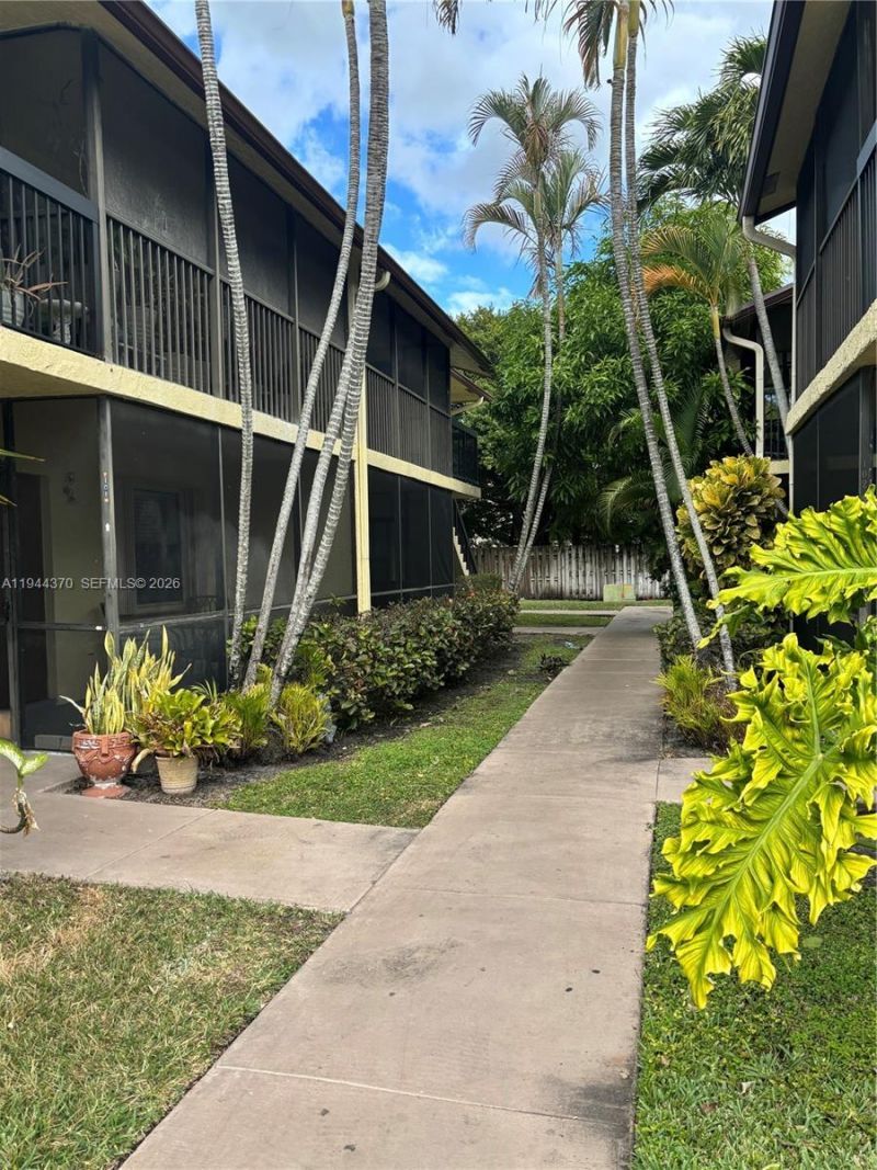 10023 Winding Lake Rd, Unit 101, Sunrise, FL 33351 Photo