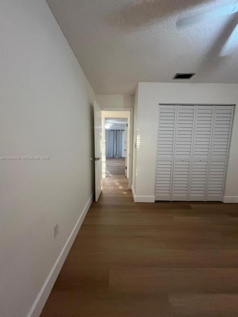 1045 SW 122nd Ct, Miami, FL 33184 Photo