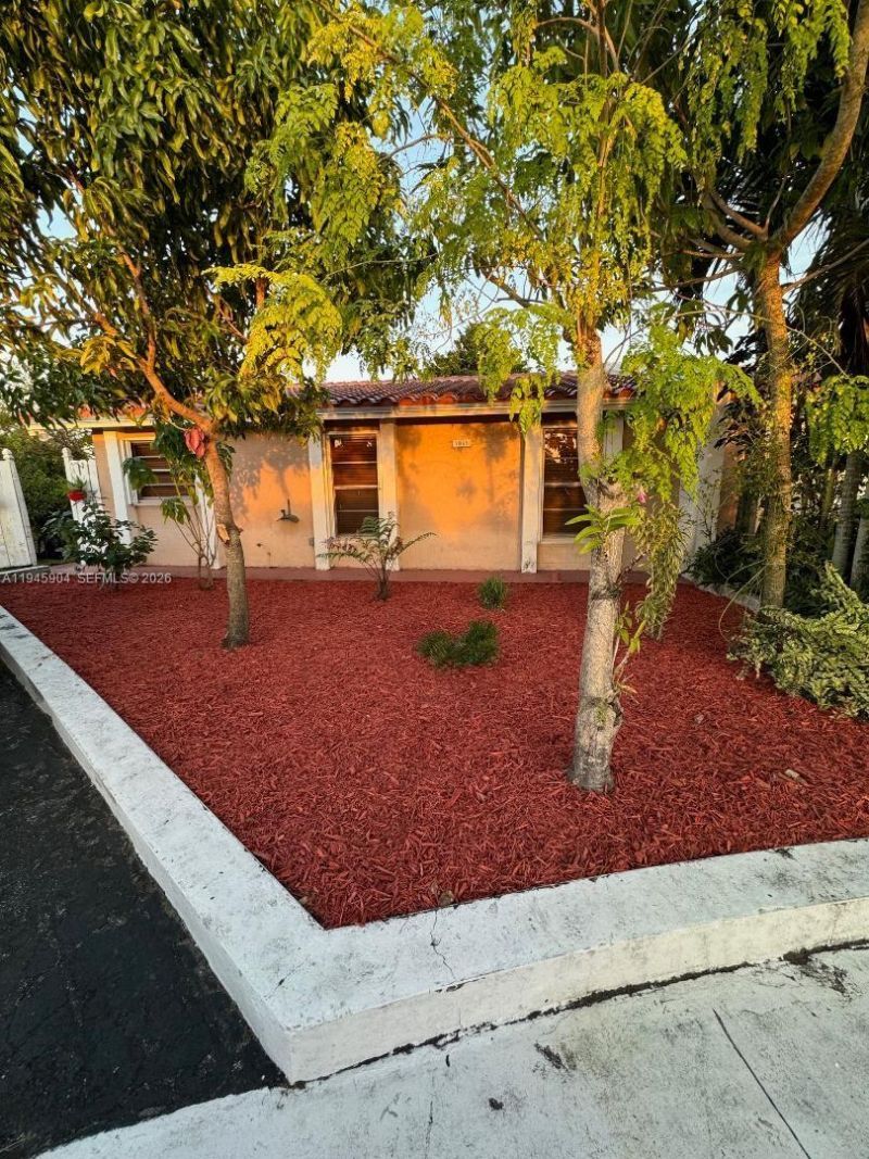 1045 SW 122nd Ct, Miami, FL 33184 Photo