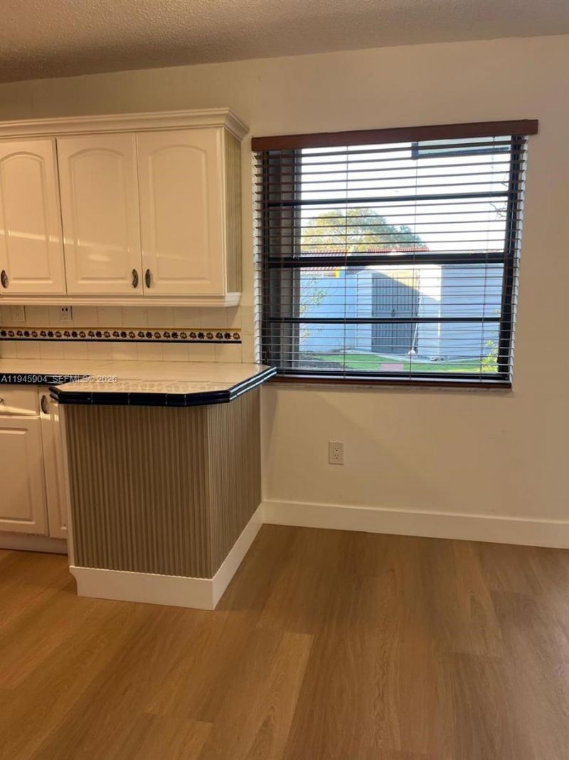 1045 SW 122nd Ct, Miami, FL 33184 Photo