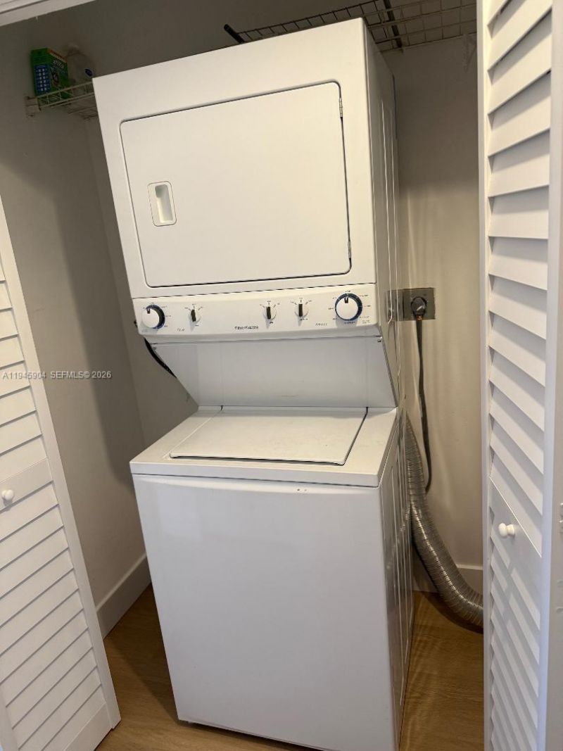 1045 SW 122nd Ct, Miami, FL 33184 Photo