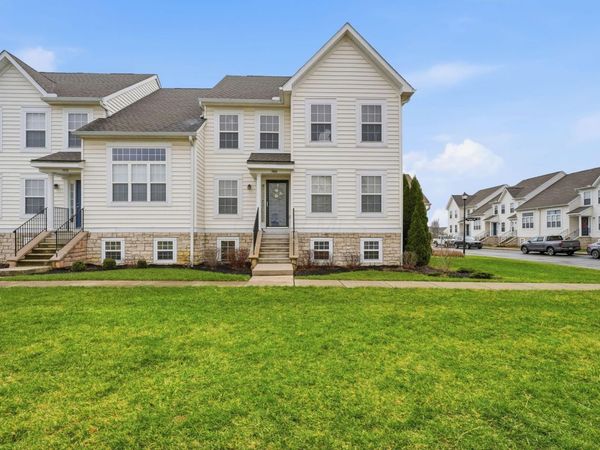 7088 Fonso Drive, New Albany, OH 43054