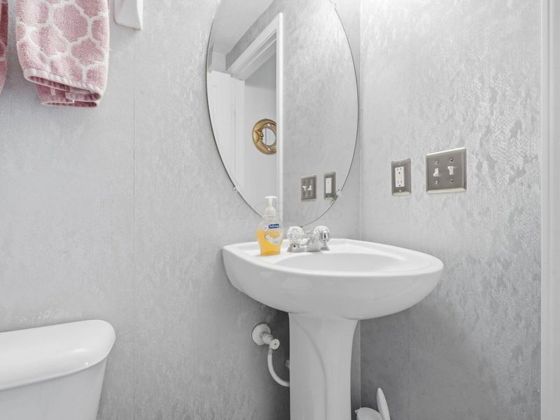 7088 Fonso Drive, New Albany, OH 43054 Photo 10