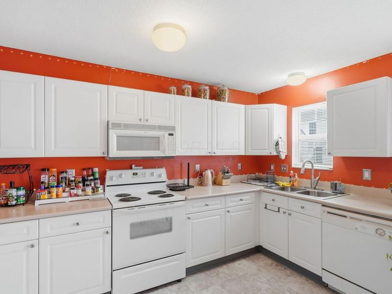 7088 Fonso Drive, New Albany, OH 43054 Photo 4