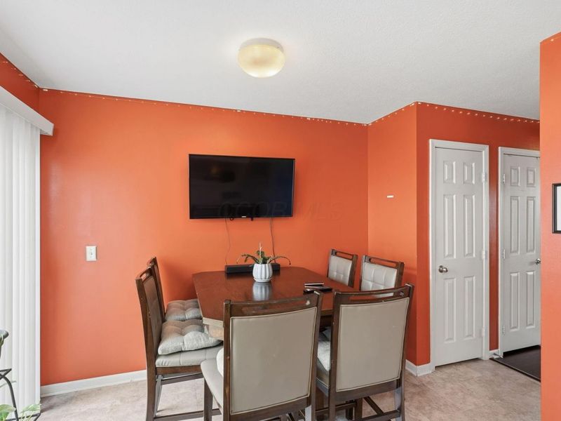 7088 Fonso Drive, New Albany, OH 43054 Photo 8