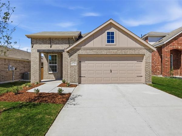 1719 Glacial Beech Place, Forney, TX 75126