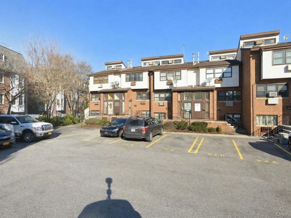 120-11 Cove Court, Unit 89, College Point, NY 11356