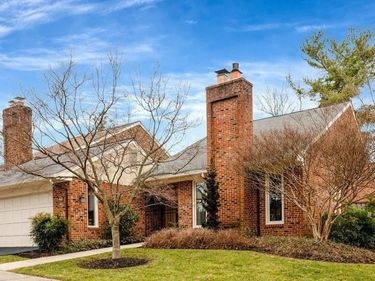 2806 OAKTON MANOR COURT, OAKTON, VA 22124