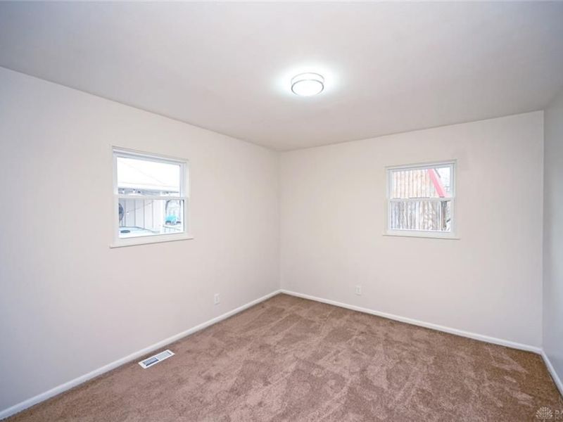 831 Weinland Drive, New Carlisle, OH 45344 Photo 15