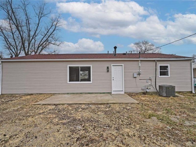 831 Weinland Drive, New Carlisle, OH 45344 Photo 25