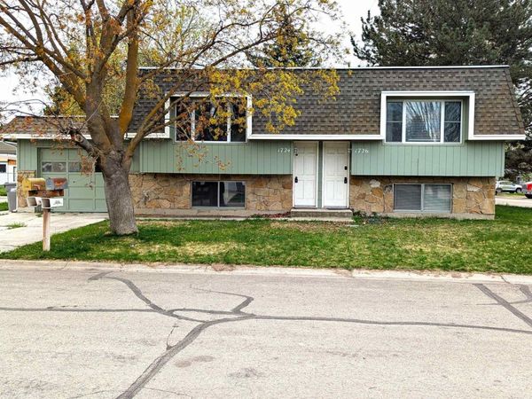 1724 & 1726 W Annett Circle, Boise, ID 83705