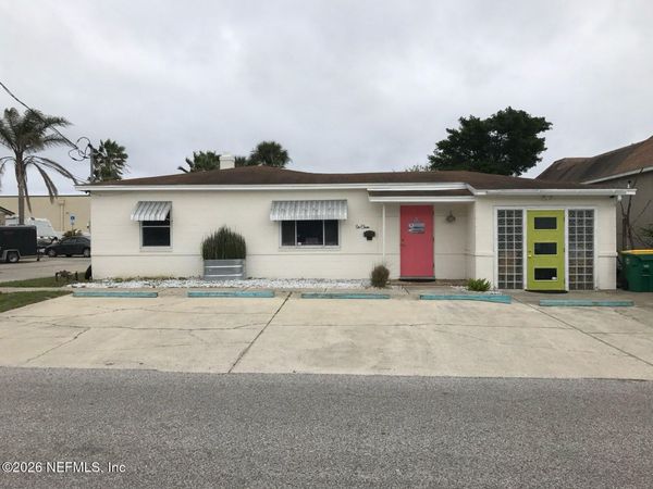 611 4TH Street N, Jacksonville Beach, FL 32250