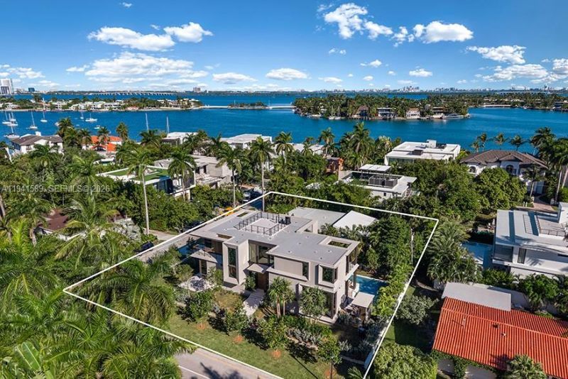 375 S Hibiscus Dr, Miami Beach, FL 33139 Photo