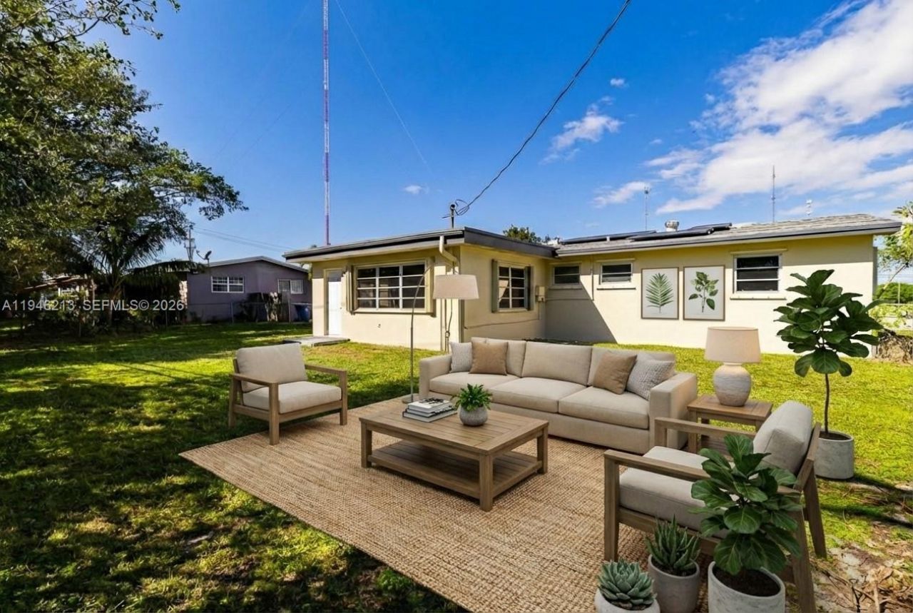 360 NW 199th St, Miami Gardens, FL 33169 Photo