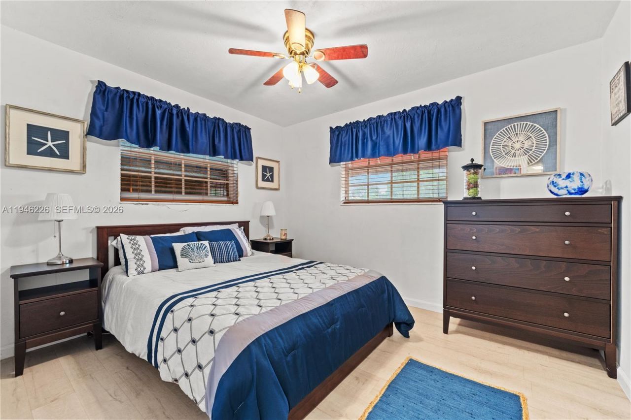 7051 SW 2nd Ct, Pembroke Pines, FL 33023 Photo