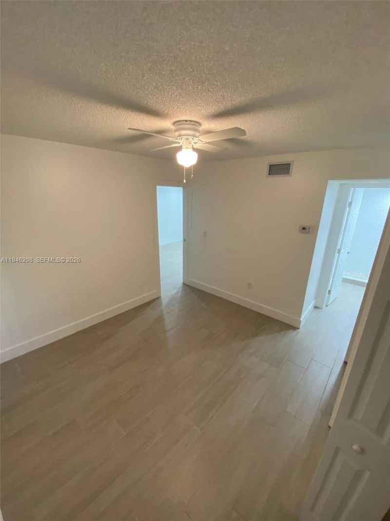 4805 NW 7th St, Unit 103-15, Miami, FL 33126 Photo