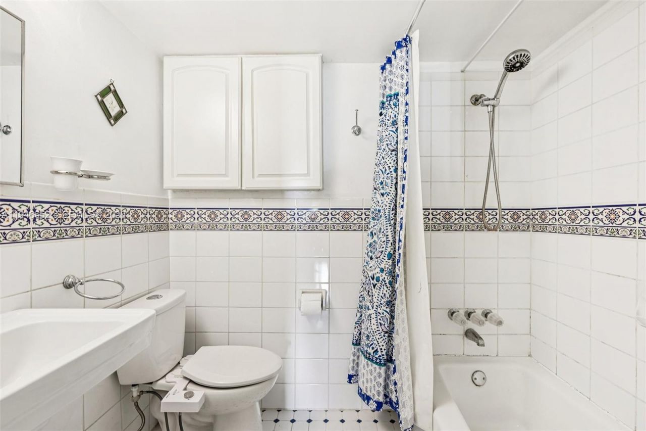 13503 NE 23rd Pl, North Miami, FL 33181 Photo