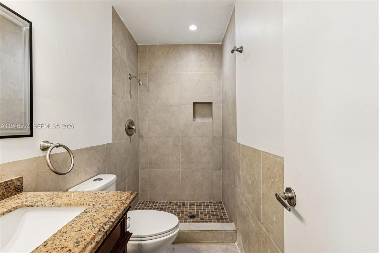 13503 NE 23rd Pl, North Miami, FL 33181 Photo