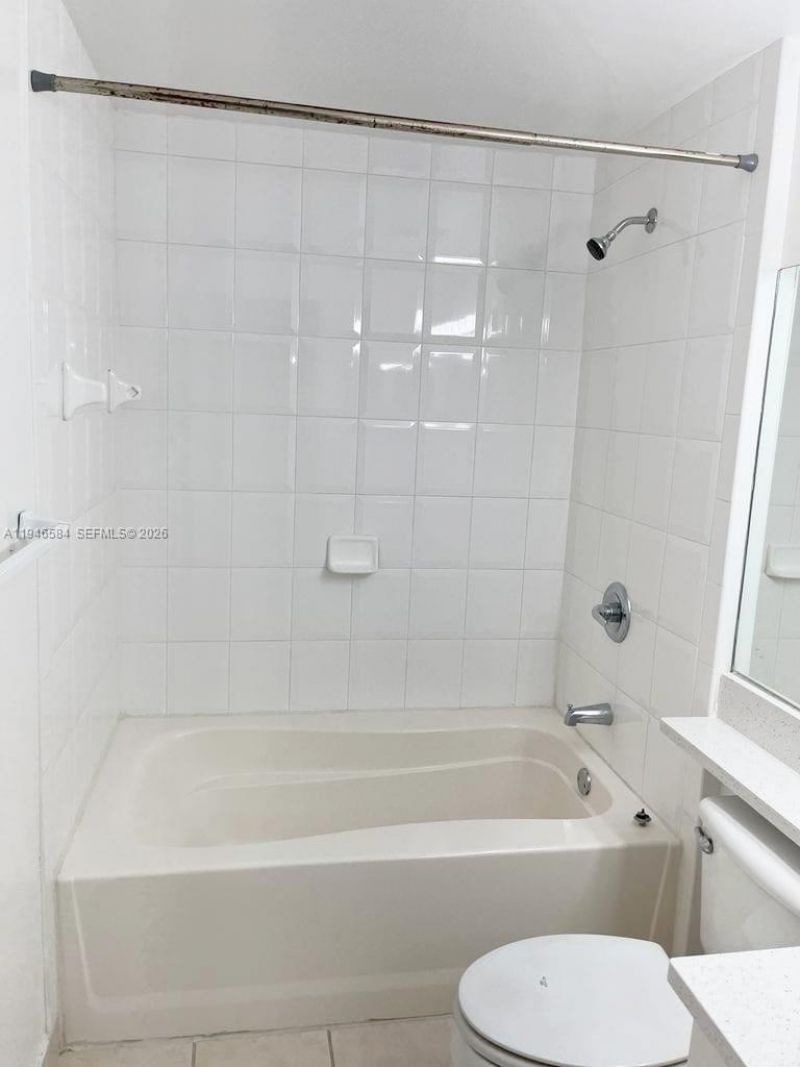 7930 N Nob Hill Rd, Unit 204, Tamarac, FL 33321 Photo