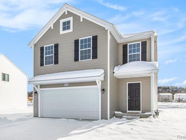 8111 Moonlight Creek Lane, Handy Twp, MI 48836