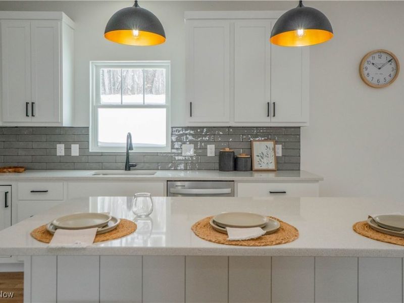 8421 Wadsworth Road, Wadsworth, OH 44281 Photo 10