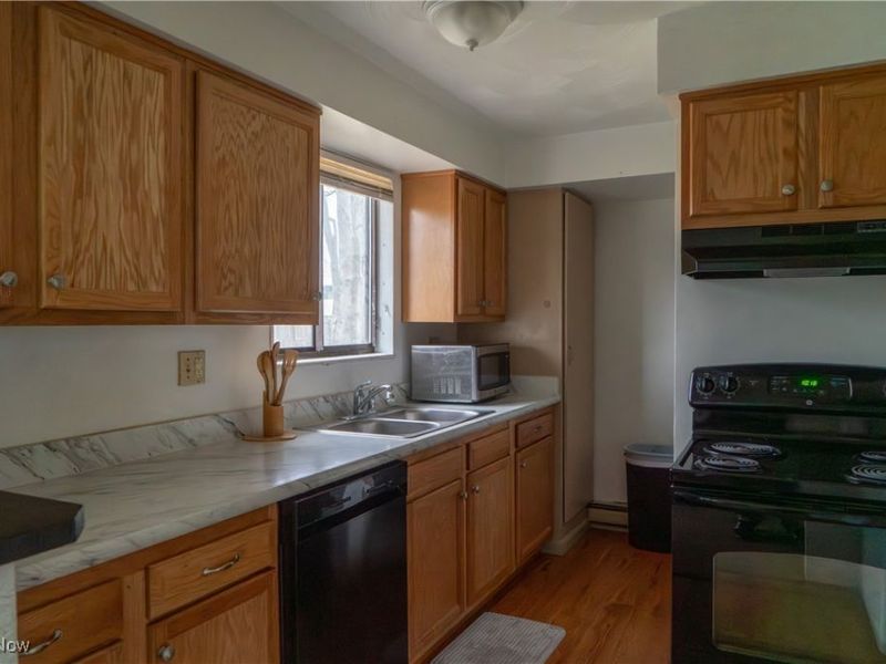 1519 Shaffer Drive, Lorain, OH 44053 Photo 9