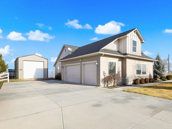 8018 Plumberry Ct, Middleton, ID 83644