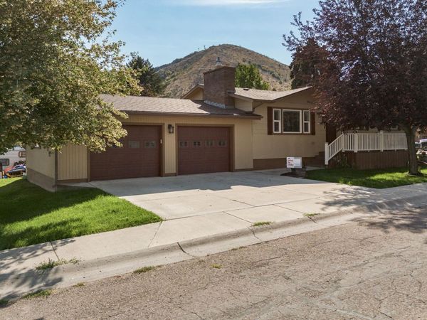 72 S 3rd Ave W, Lava Hot Springs, ID 83246