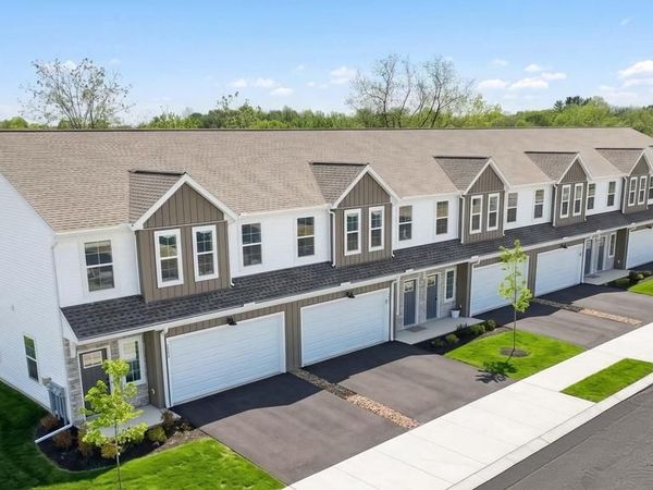 7857 OAK BROOK DRIVE, HARRISBURG, PA 17112