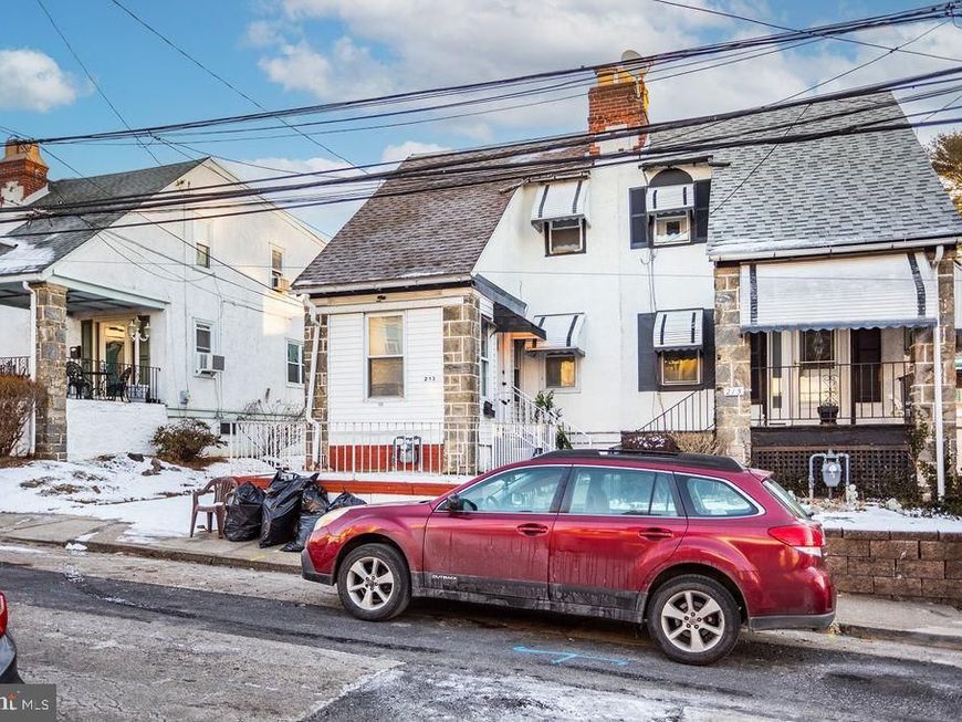 213 Heather Road, Upper Darby, PA 19082 Main Photo