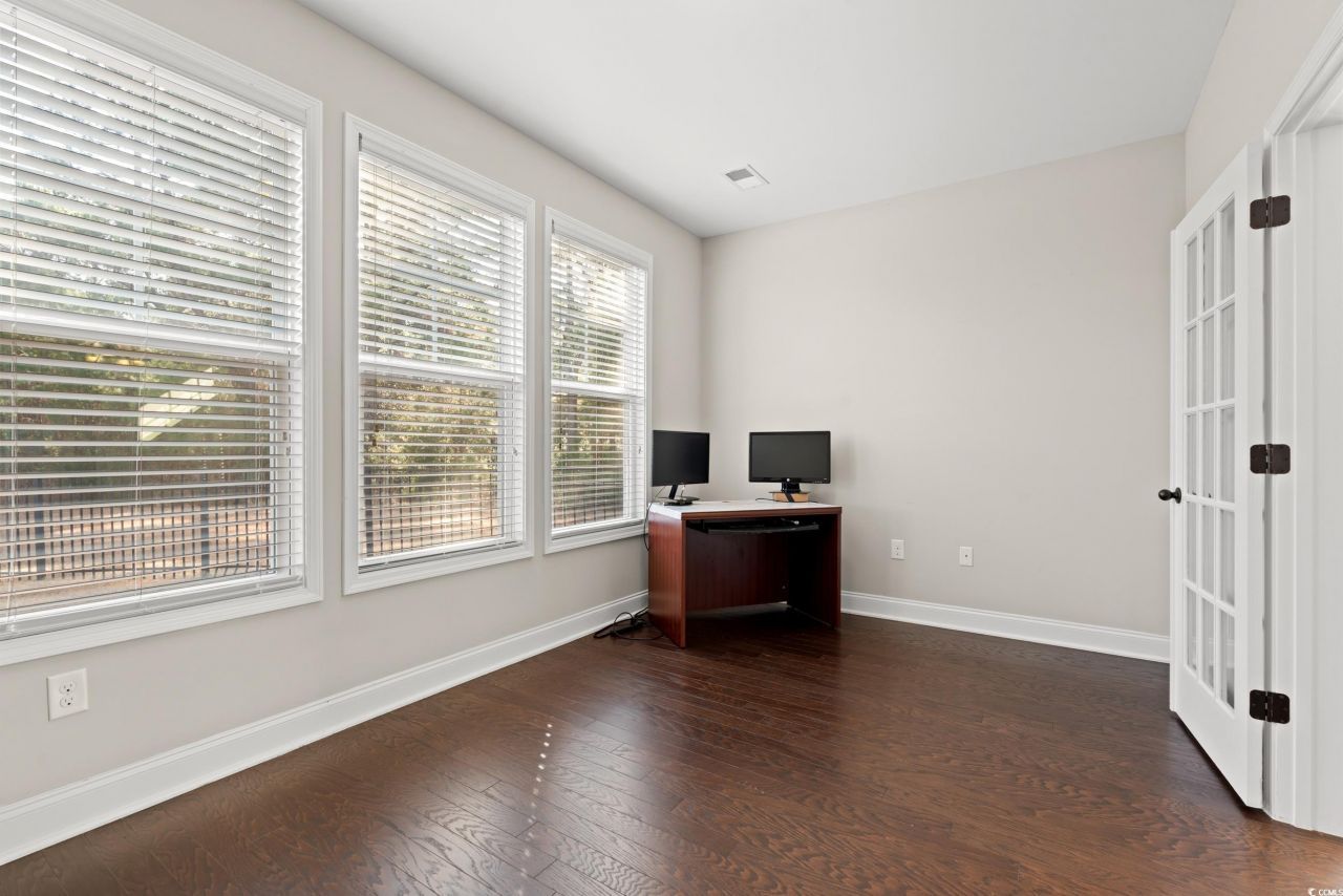 126 Viareggio Rd. Photo 14