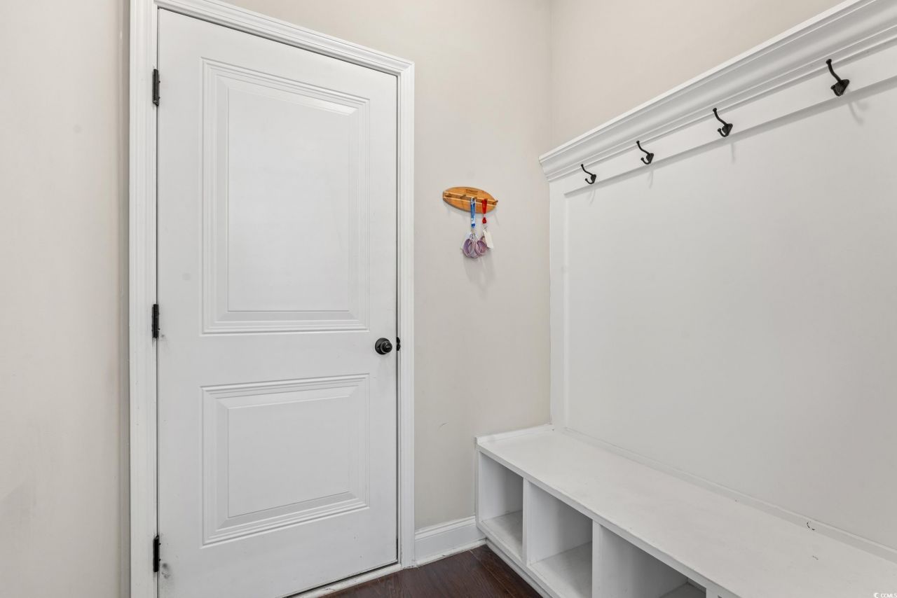 126 Viareggio Rd. Photo 25