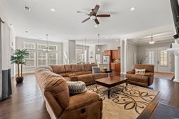 126 Viareggio Rd. photo 4