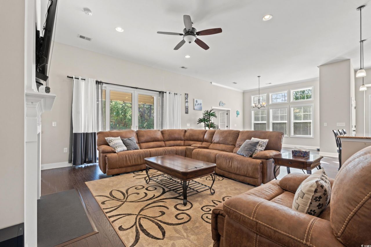 126 Viareggio Rd. Photo 9