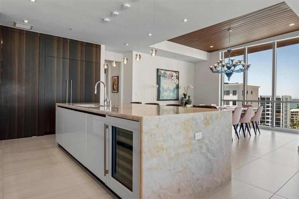 111 Golden Gate Point, Unit 802PH, Sarasota, FL 34236 Photo