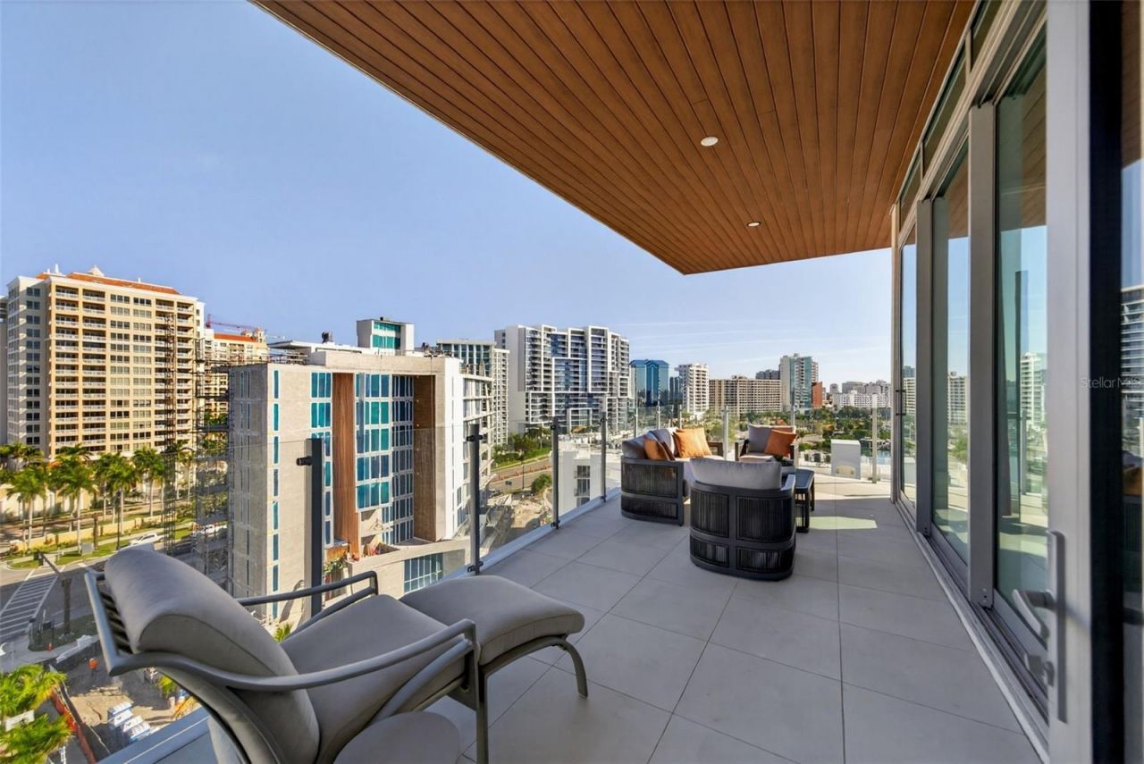 111 Golden Gate Point, Unit 802PH, Sarasota, FL 34236 Photo