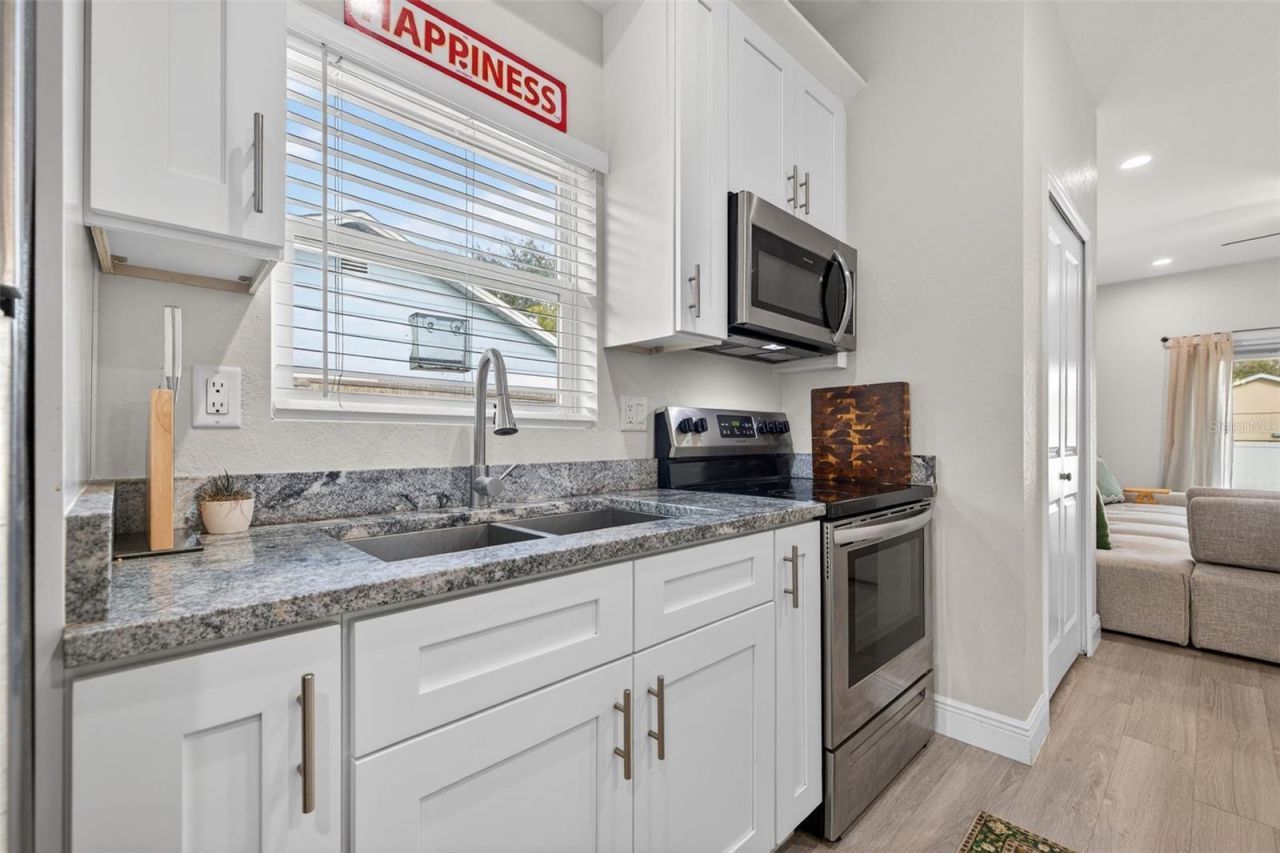 4635 6th Avenue S, Saint Petersburg, FL 33711 Photo